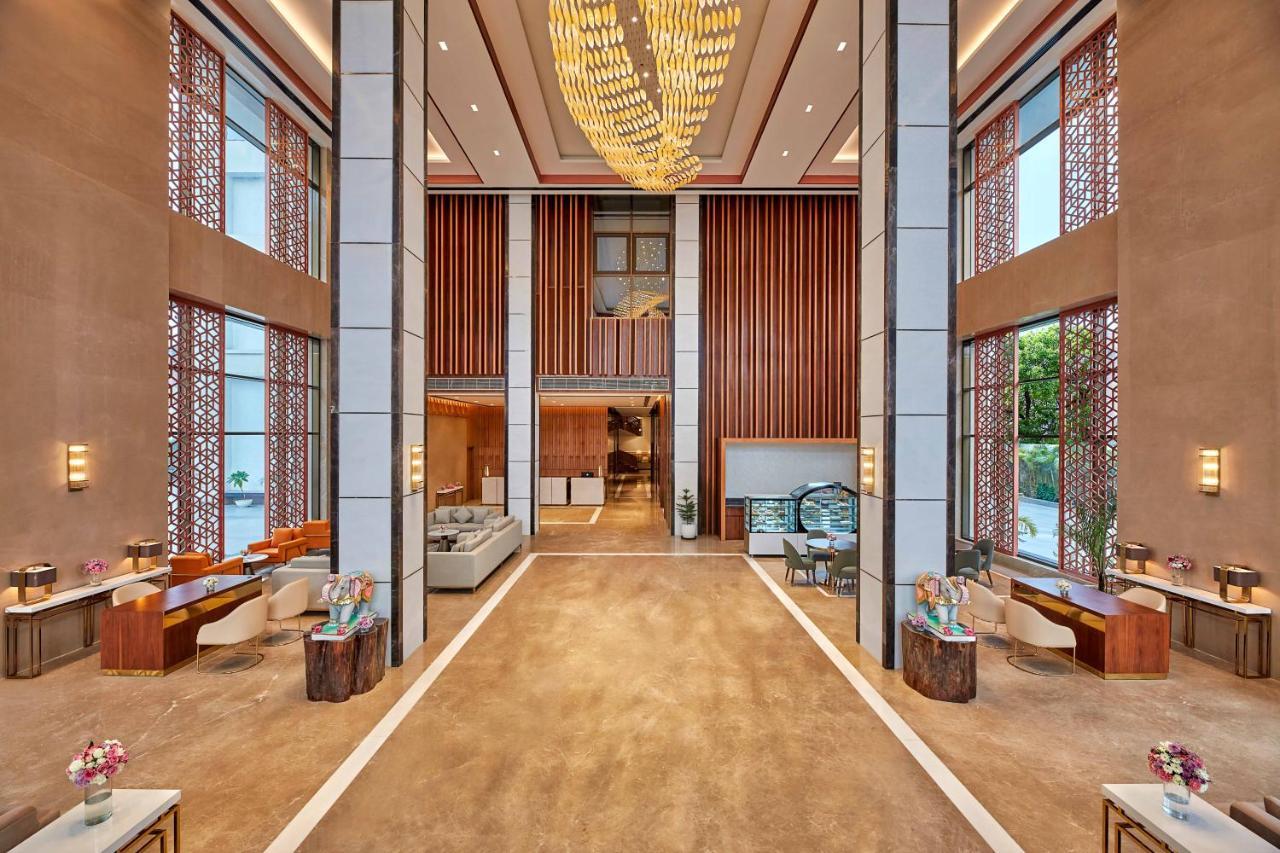 Doubletree By Hilton Варанасі Екстер'єр фото
