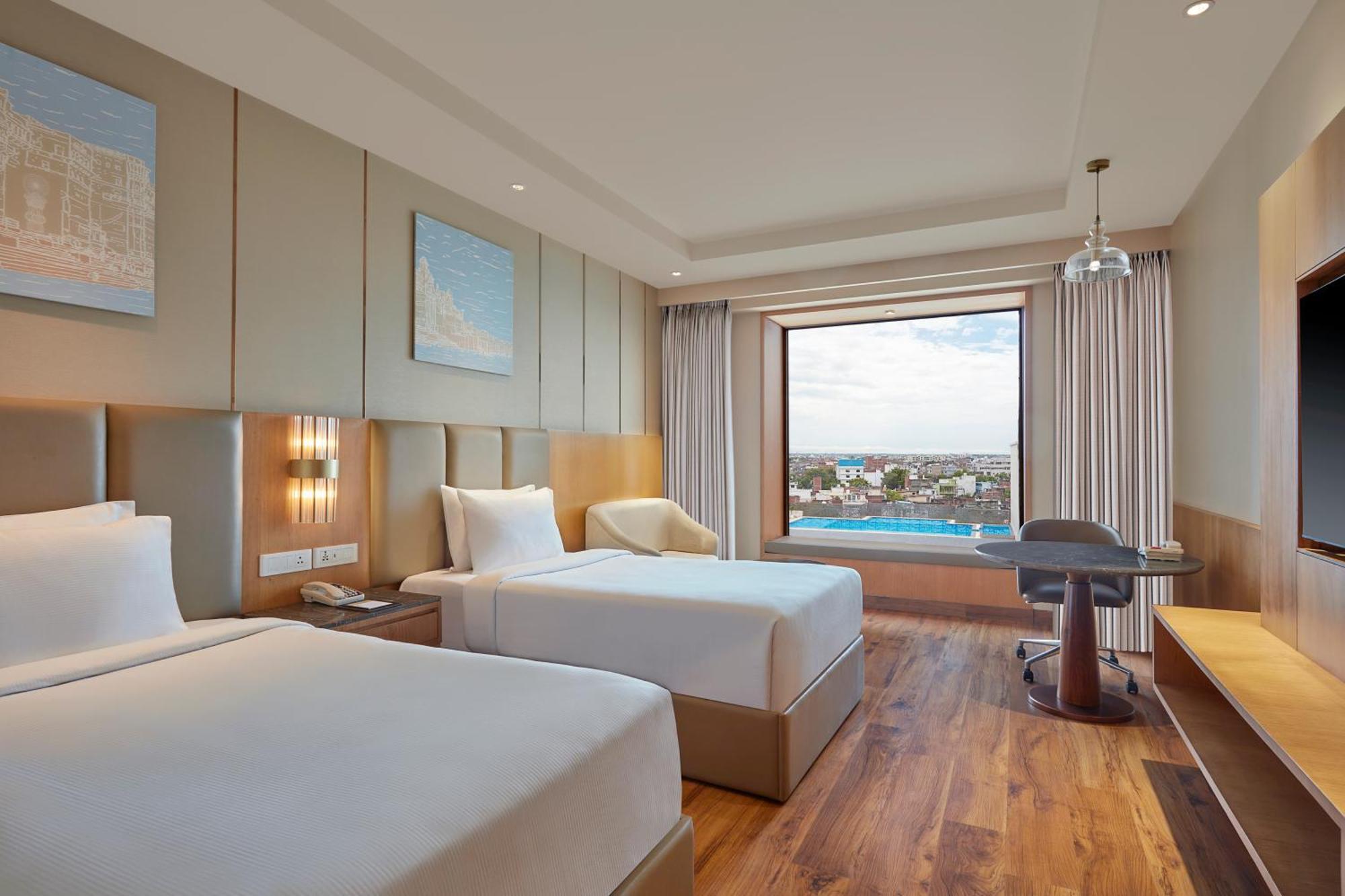 Doubletree By Hilton Варанасі Екстер'єр фото