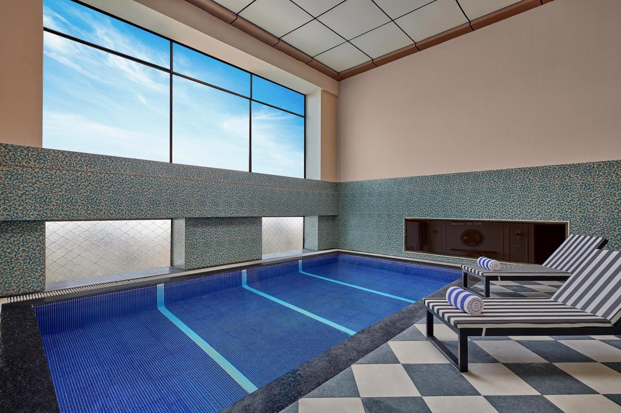 Doubletree By Hilton Варанасі Екстер'єр фото